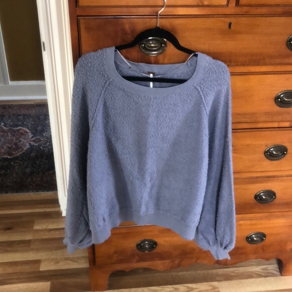 Free People puff sleeve oversized sweater.  Grey. - Picture 1 of 4